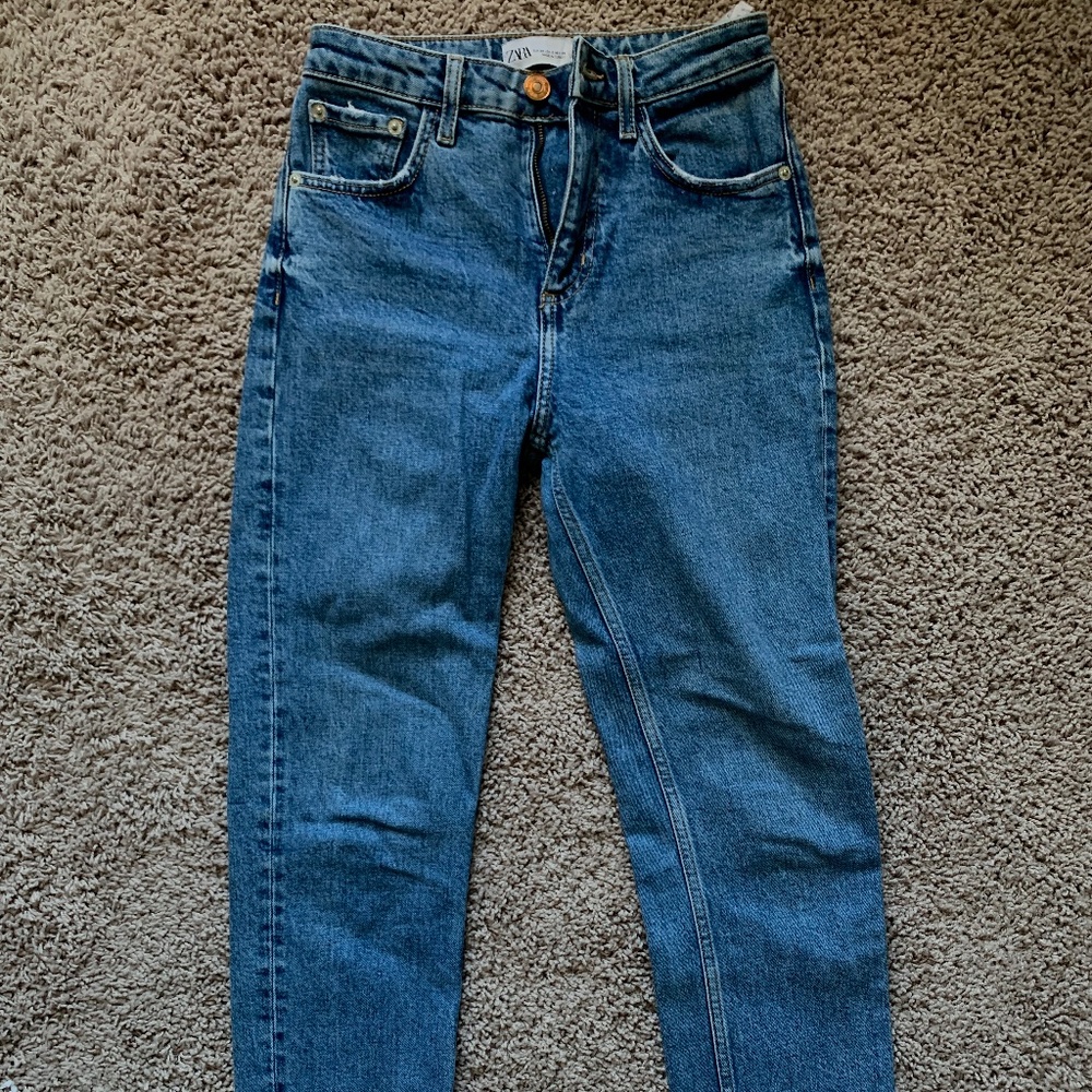 Zara blue jeans